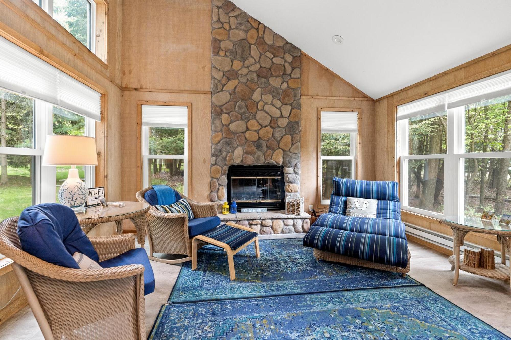 Experience The Charm Of Silver Lake At Parrothead Retreat Mears Exterior foto