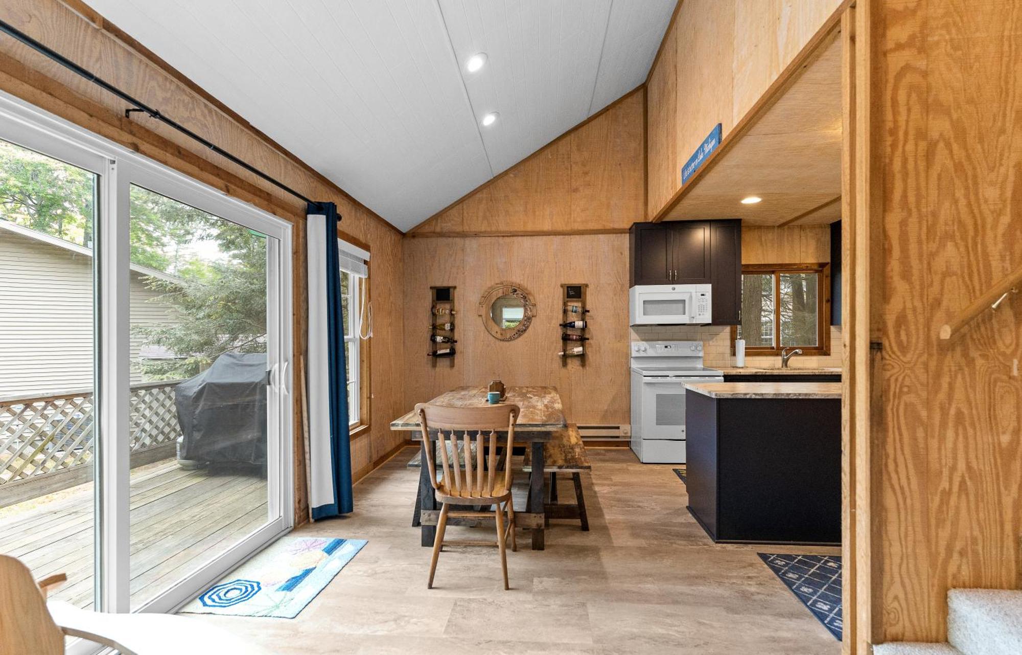 Experience The Charm Of Silver Lake At Parrothead Retreat Mears Exterior foto